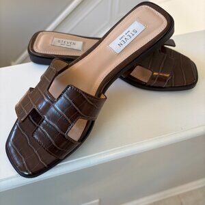 Steve Madden women’s Sandals Hadyn Brown Slides Size 8